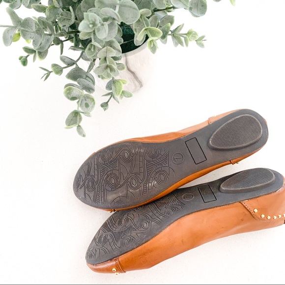 Merona NWOT Camel Tone Flats 7 - Picture 5 of 6